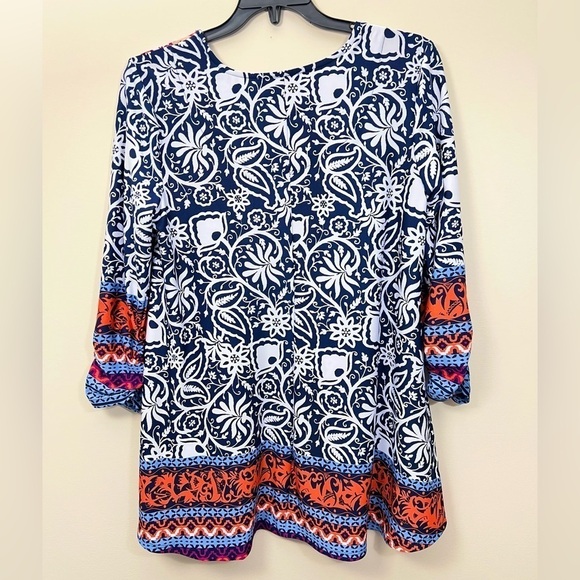 NWOT, Floral Blouse size PL - Picture 2 of 2